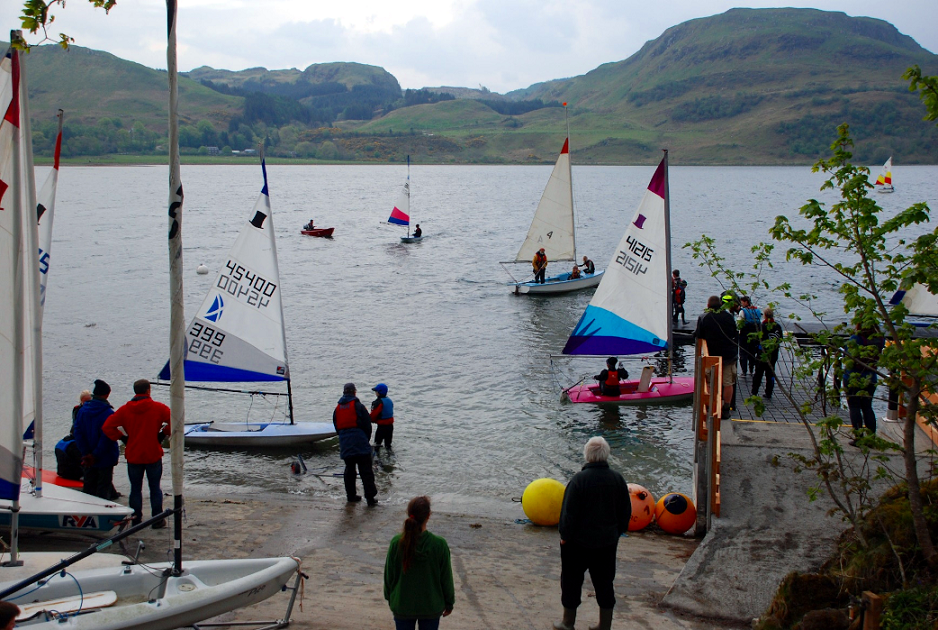 Figure g: Dinghy activity. © VisitScotland 