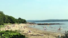 Bathers at Dhoon Bay, Dumfries and Galloway (copyright Keep Scotland Beautiful)